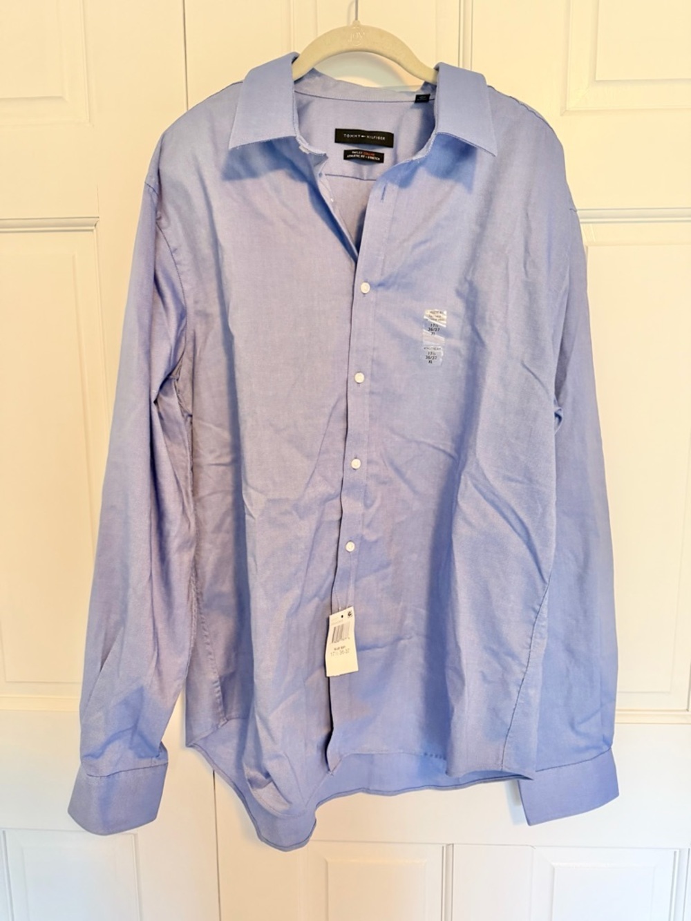 Tommy Hilfiger Men's Dress Shirt XL 17.5 Athletic Fit Blue Button Down NWT
